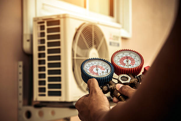 Professional Hvac technician working in Dickson, OK